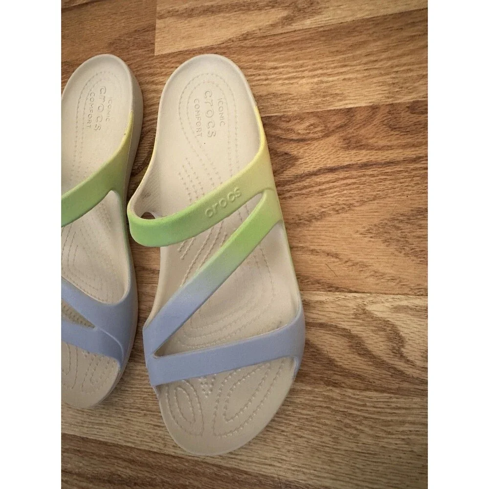 Crocs Iconic Comfort Women’s Flip Flop Sandals Pastel Blue Green Size 10W